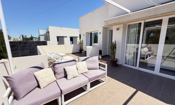 Reventa - Villa / Casa - Orihuela Costa - Mil Palmeras