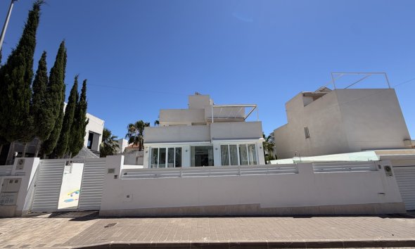 Reventa - Villa / Casa - Orihuela Costa - Mil Palmeras