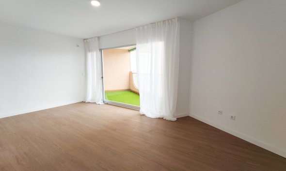 Resale - Apartament / Duplex - Orihuela Costa - La Zenia