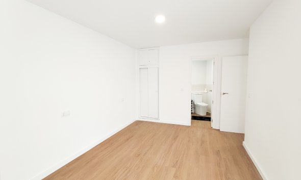 Resale - Apartament / Duplex - Orihuela Costa - La Zenia