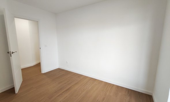 Resale - Apartament / Duplex - Orihuela Costa - La Zenia