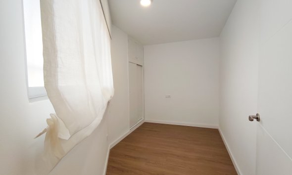 Resale - Apartament / Duplex - Orihuela Costa - La Zenia