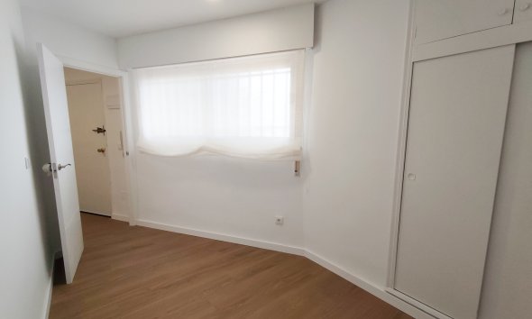 Resale - Apartament / Duplex - Orihuela Costa - La Zenia