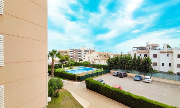 Resale - Apartament / Duplex - Orihuela Costa - La Zenia