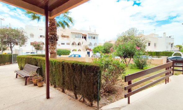 Resale - Apartament / Duplex - Orihuela Costa - La Zenia
