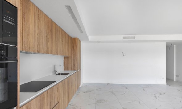 Resale - Apartament / Duplex - Torrevieja - Punta Prima