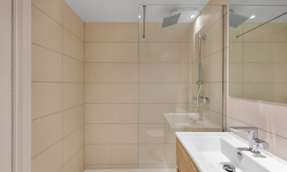 Resale - Apartament / Duplex - Torrevieja - Punta Prima