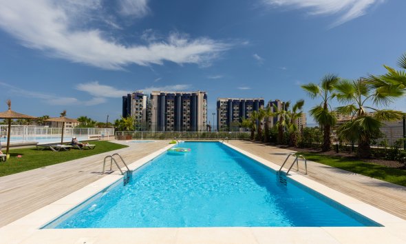 Resale - Apartament / Duplex - Torrevieja - Punta Prima