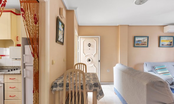 Resale - Apartament / Duplex - Torrevieja - Rocio del Mar