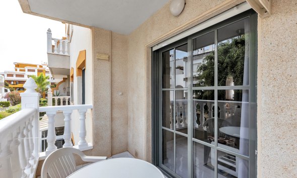 Resale - Apartament / Duplex - Torrevieja - Rocio del Mar
