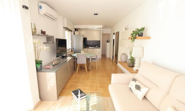Reventa - Apartamento / Dúplex - Torrevieja - La Veleta