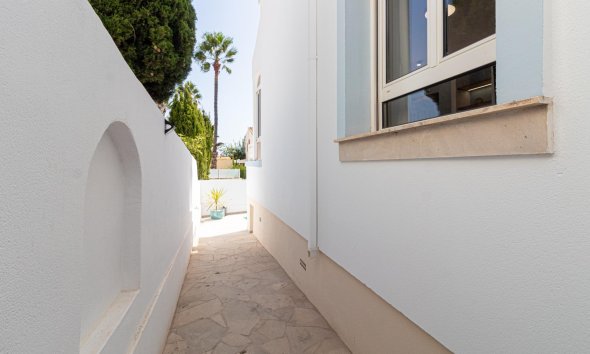 Reventa - Villa / Casa - Orihuela Costa - Villamartín