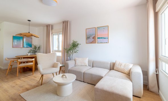 Reventa - Villa / Casa - Orihuela Costa - Villamartín