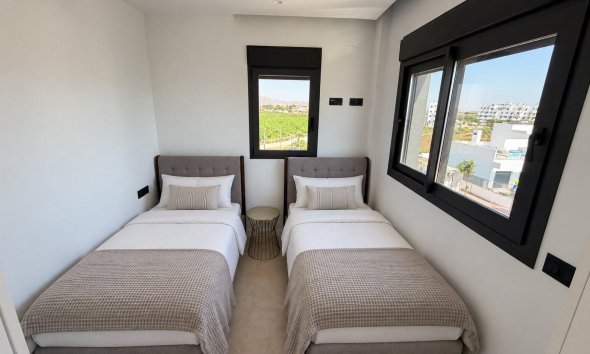 Reventa - Apartamento / Dúplex - Los Alcazares - Dolores De Pacheco