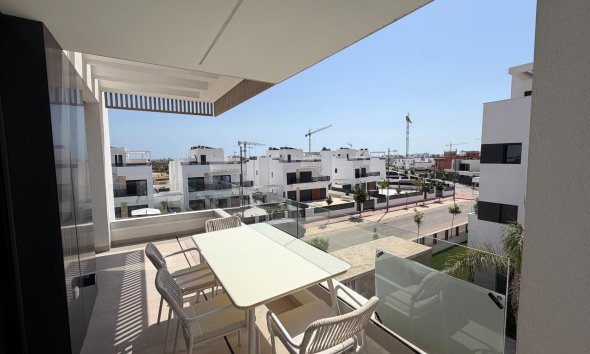 Reventa - Apartamento / Dúplex - Los Alcazares - Dolores De Pacheco