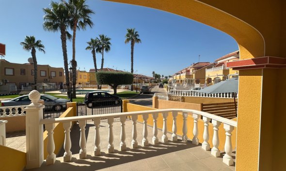 Resale - Townhouse / Terraced House - Orihuela Costa - La Regia