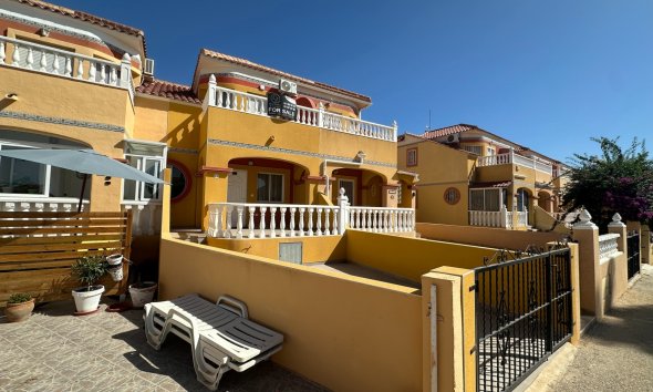 Resale - Townhouse / Terraced House - Orihuela Costa - La Regia