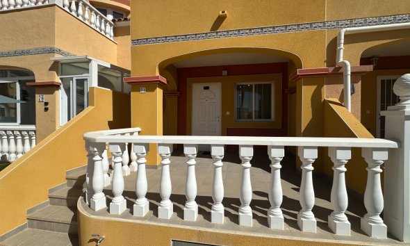 Resale - Townhouse / Terraced House - Orihuela Costa - La Regia