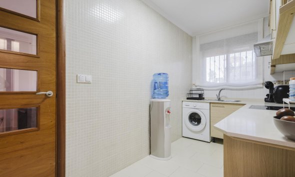 Reventa - Villa / Casa - Torrevieja - Aguas Nuevas