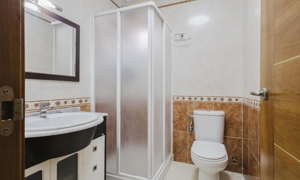 Reventa - Villa / Casa - Torrevieja - Aguas Nuevas