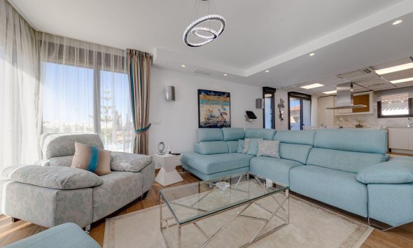 Reventa - Villa / Casa - Torrevieja - Los Balcones