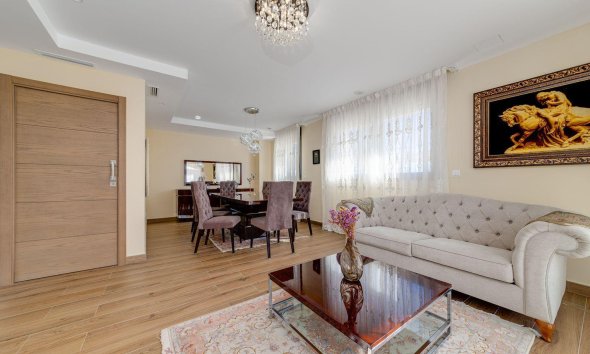 Reventa - Villa / Casa - Torrevieja - Los Balcones