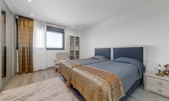 Reventa - Villa / Casa - Torrevieja - Los Balcones