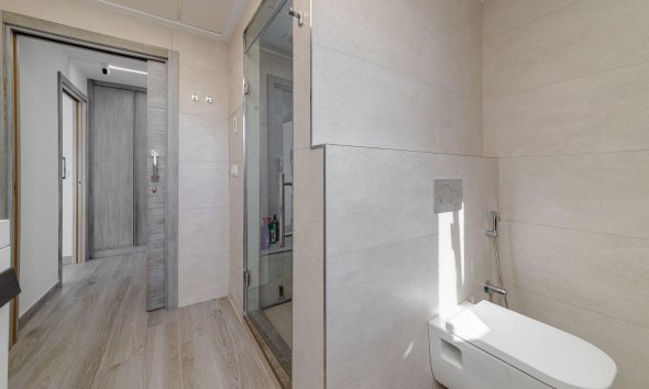 Reventa - Villa / Casa - Torrevieja - Los Balcones
