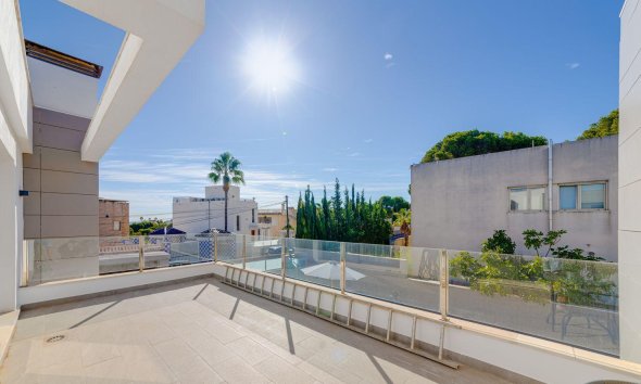 Reventa - Villa / Casa - Torrevieja - Los Balcones
