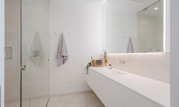 Reventa - Villa / Casa - Orihuela Costa - Las Colinas Golf