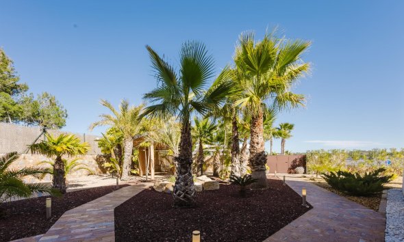 Reventa - Villa / Casa - Orihuela Costa - Las Colinas Golf