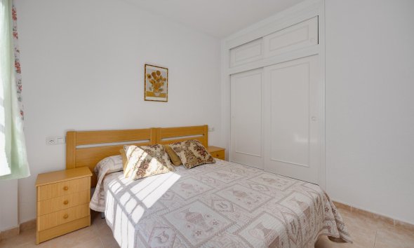 Rynek Wtórny - Bungalow / Domek parterowy - Torrevieja - Playa de los Naufragos