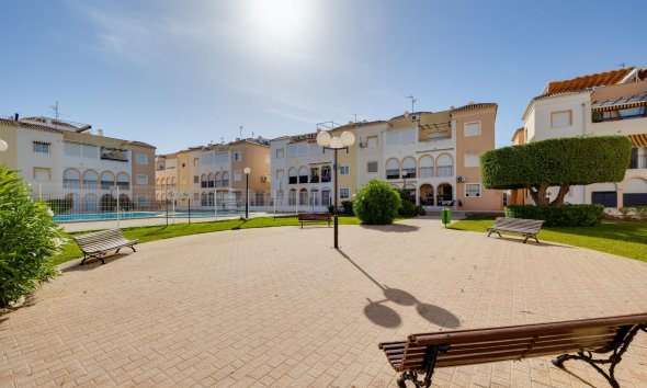 Rynek Wtórny - Bungalow / Domek parterowy - Torrevieja - Playa de los Naufragos