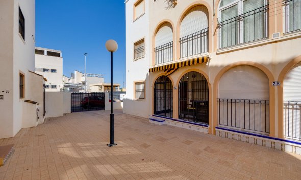 Rynek Wtórny - Bungalow / Domek parterowy - Torrevieja - Playa de los Naufragos