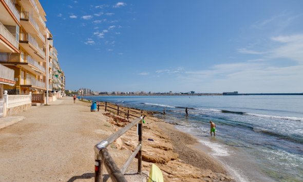 Rynek Wtórny - Bungalow / Domek parterowy - Torrevieja - Playa de los Naufragos