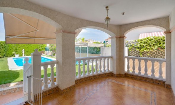 Reventa - Villa / Casa - San Fulgencio - La Marina
