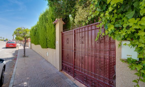 Reventa - Villa / Casa - San Fulgencio - La Marina