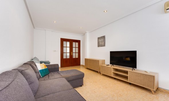 Resale - Apartament / Duplex - San Miguel de Salinas