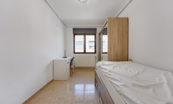 Resale - Apartament / Duplex - San Miguel de Salinas