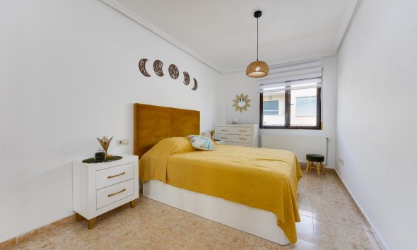 Resale - Apartament / Duplex - San Miguel de Salinas