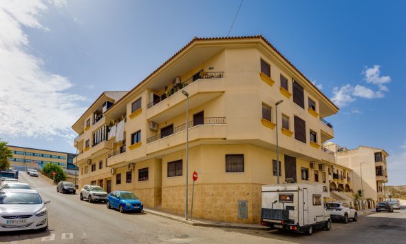 Resale - Apartament / Duplex - San Miguel de Salinas