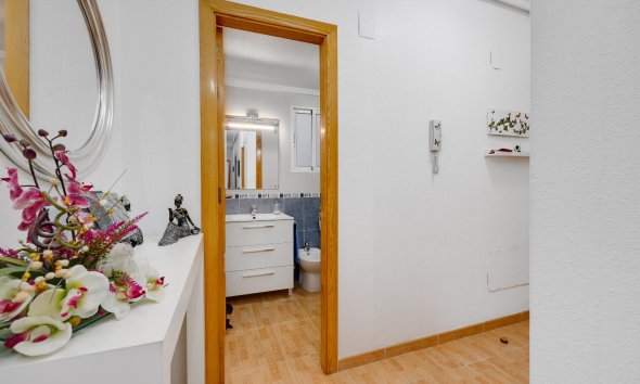 Resale - Apartament / Duplex - Torrevieja - Playa del Acequión