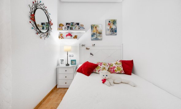 Resale - Apartament / Duplex - Torrevieja - Playa del Acequión