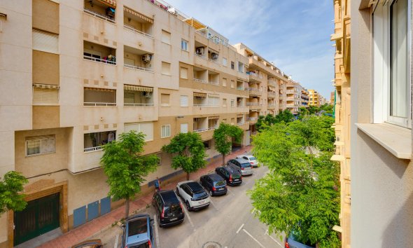Resale - Apartament / Duplex - Torrevieja - Playa del Acequión