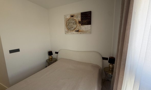 Reventa - Apartamento / Dúplex - Los Alcazares - Dolores De Pacheco