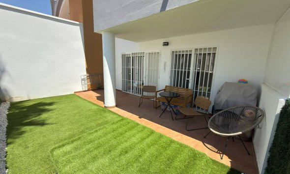 Resale - Apartament / Duplex - Orihuela Costa - La Fuente