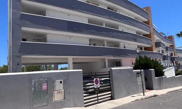 Resale - Apartament / Duplex - Orihuela Costa - La Fuente
