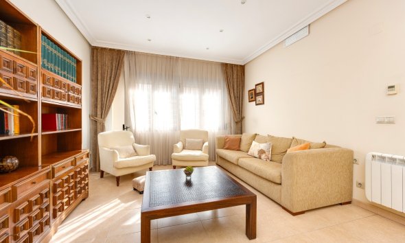 Reventa - Villa / Casa - Benejuzar