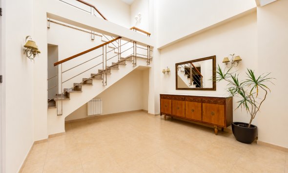Reventa - Villa / Casa - Benejuzar