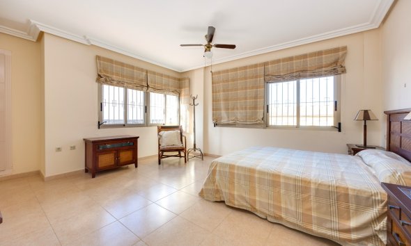 Reventa - Villa / Casa - Benejuzar